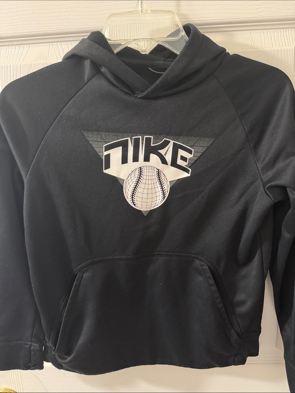 Nike Boy’s Black Graphic Pullover Hoodie Size (8) Small
